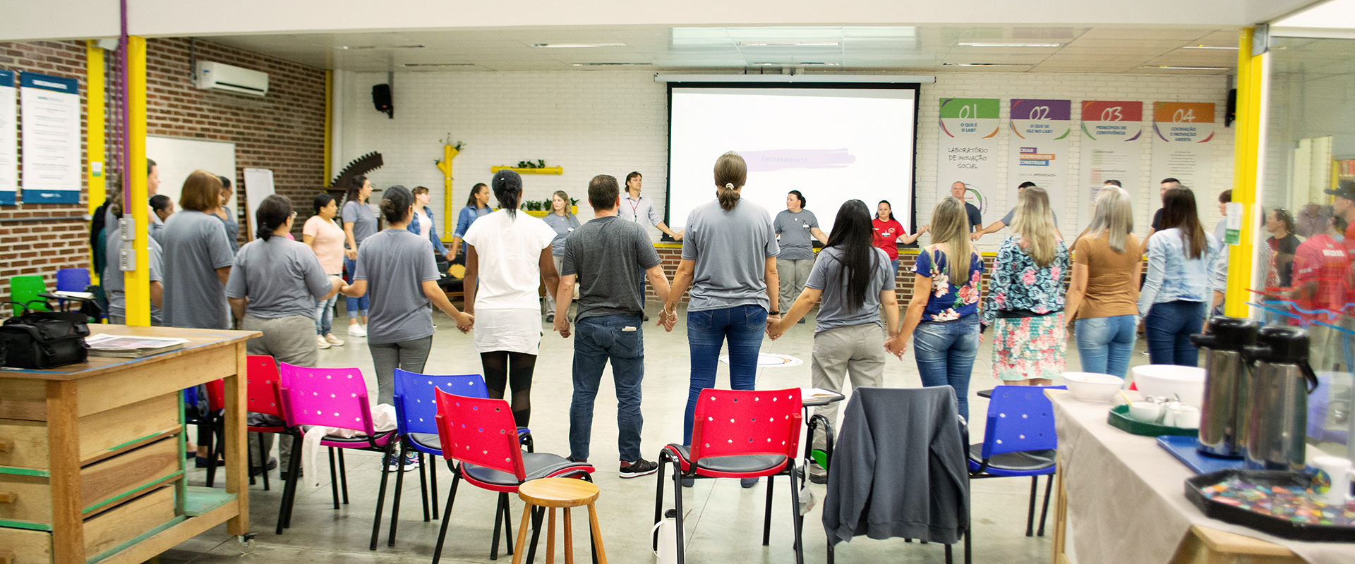 Modelo de gestão que prioriza o diálogo e autonomia na tomada de decisão