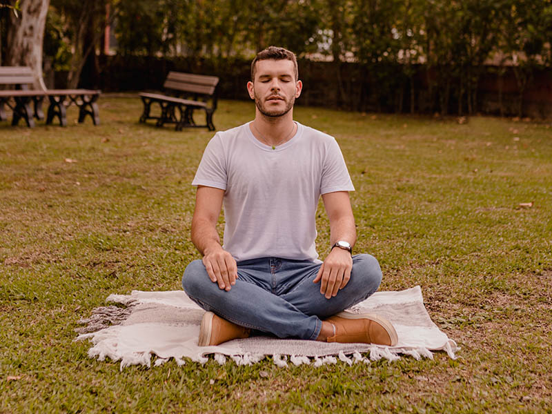 Meditação: uma prática de saúde integrada que merece a sua atenção