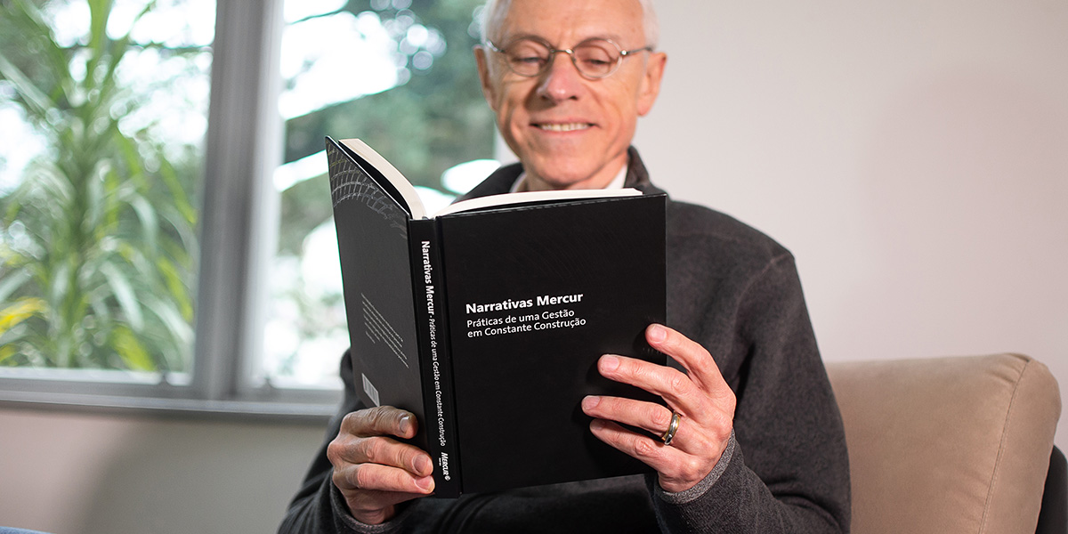 Narrativas<br />
Mercur
